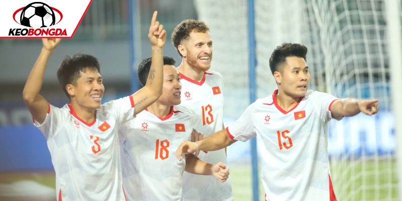 Malaysia có sân nhà, Việt Nam ổn định hơn